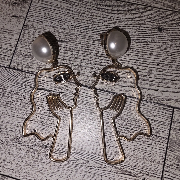 Gold Abstract Face Drop Earrings with Pearl Top - Picture 2 of 3